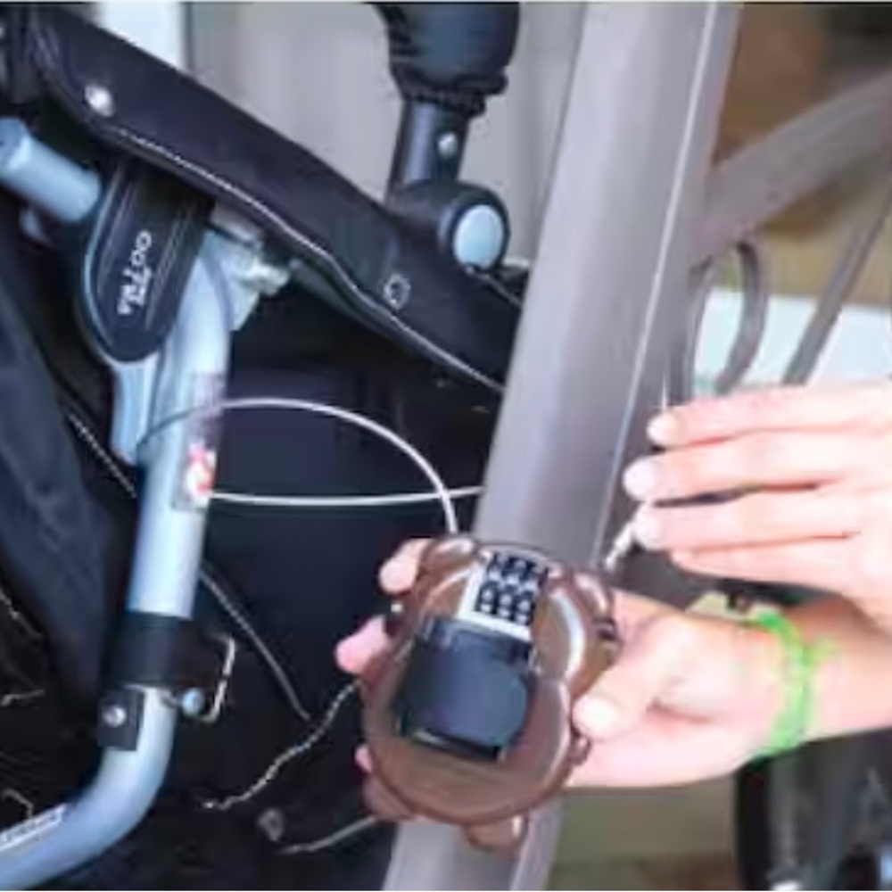 BuggyGuard Stroller Lock - Monkey - Picture 6 of 7
